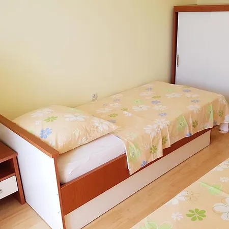 By The Sea Njivice, Krk - 5295 شقة *