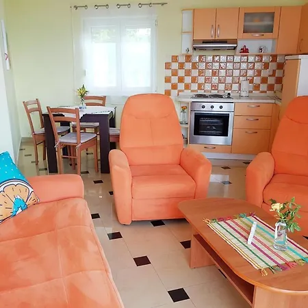 By The Sea Njivice, Krk - 5295 * نجيفيش