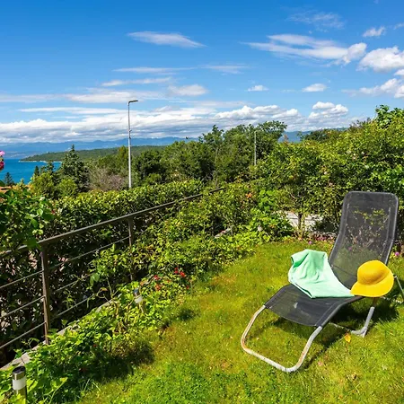 شقة By The Sea Njivice, Krk - 5295